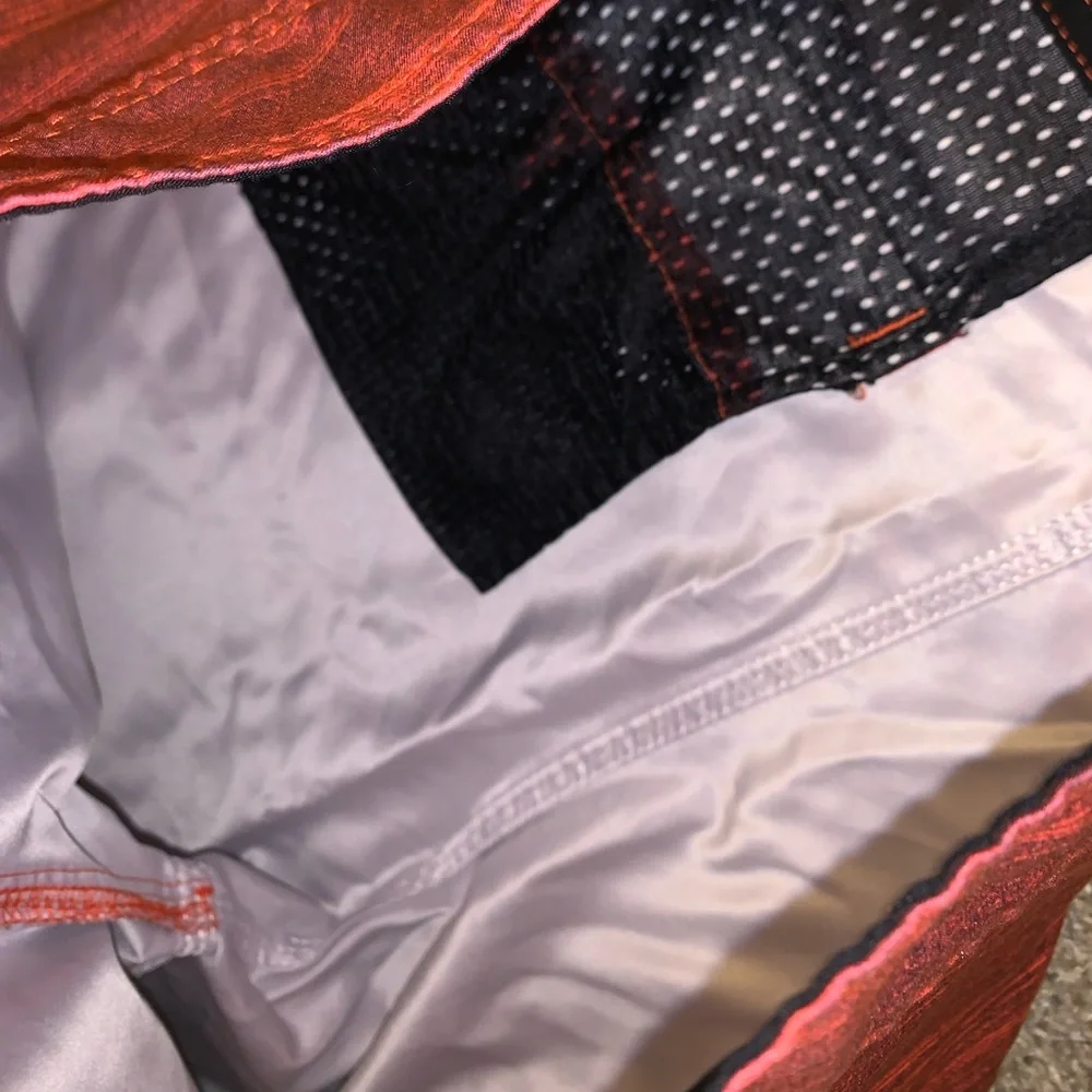 Hurley Red & Black Swim Trunks size Waist 30 - Picture 6 of 8